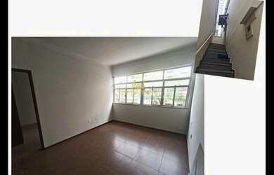 Imagem: O depósito possui 1 Vaga na garagem, 90m² de Área e está