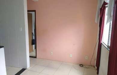 Imagem: A casa possui 2 Dormitórios, 1 Banheiro e está localizado