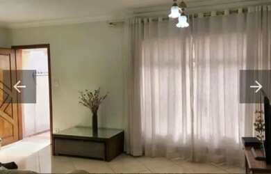 Imagem: A casa possui 3 Dormitórios, 4 Banheiros, 4 Vagas na garagem