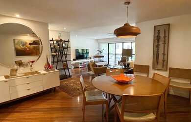 Imagem: O apartamento possui 4 Dormitórios, 5 Banheiros, 3 Vagas na