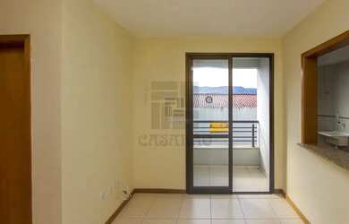 Imagem: O apartamento possui 1 Dormitório, 1 Banheiro, 1 Vaga na garagem