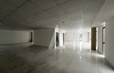 Imagem 2: Imóvel comercial, sala ampla, localizado no bairro América em Joinville,...