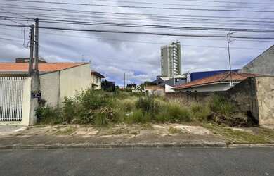 Imagem: O terreno possui 432m² de Área e está localizado em Centro