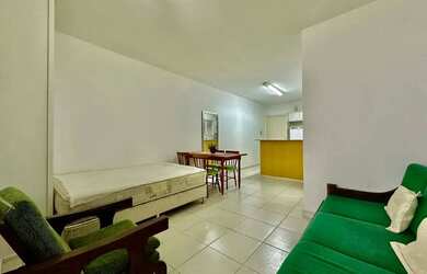 Imagem: O apartamento possui 1 Dormitório, 1 Banheiro, 1 Vaga na garagem