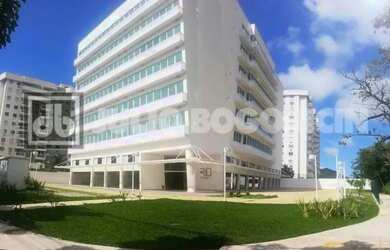 Imagem: O depósito possui 1 Vaga na garagem, 32m² de Área e está