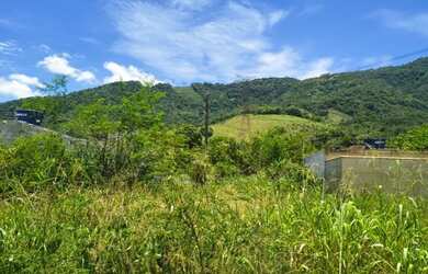 Imagem: O terreno possui 120m² de Área e está localizado em Campo