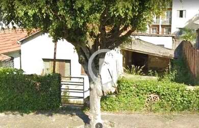 Imagem: O terreno possui 250m² de Área e está localizado em Mauá