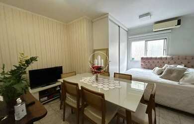 Imagem: O apartamento possui 1 Dormitório, 1 Banheiro, 27m² de Área