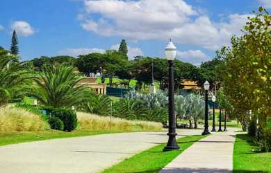 Imagem: O terreno possui 1532m² de Área e está localizado em Porto