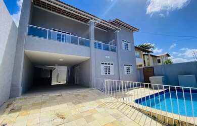 Imagem: A casa possui 5 Dormitórios, 4 Banheiros, 3 Vagas na garagem