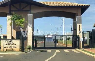 Imagem: O terreno possui 200m² de Área e está localizado em Vila