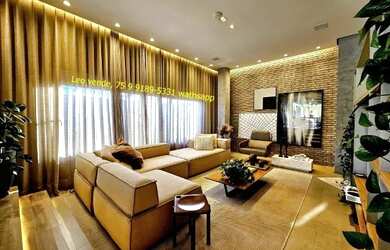 Imagem: A casa em condomínio possui 4 Dormitórios, 4 Banheiros, 2