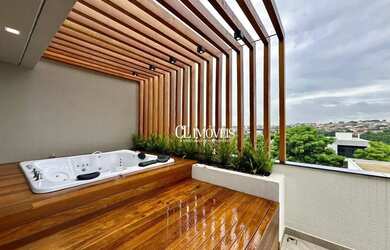 Imagem: A casa em condomínio possui 3 Dormitórios, 3 Banheiros, 4