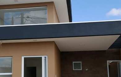 Imagem: A casa em condomínio possui 3 Dormitórios, 3 Banheiros, 2