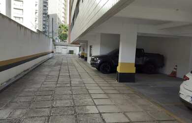 Imagem 4: Procurando Encontrou 98m2, elevador R$2 1 0 mil liga 9 8 7 4 8 3 1 0 8...