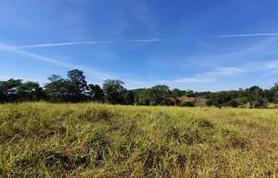 Imagem 3: Terrenos Escriturados com Água e Luz por 24.910 Parcelas