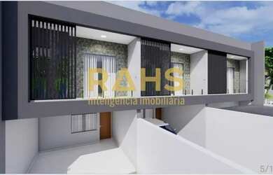 Imagem: A casa possui 3 Dormitórios, 1 Banheiro, 2 Vagas na garagem