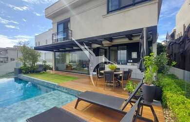 Imagem 2: SANTANA DE PARNAIBA - Casa Padrão - Alphaville