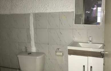 Imagem 6: Aluguel casa de vila. Varanda, 1 Banheiroe1 Dormitório