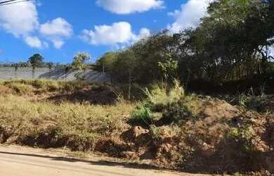 Imagem: O terreno possui 750m² de Área e está localizado em Jardim