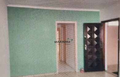 Imagem: A casa possui 3 Dormitórios, 2 Banheiros, 1 Vaga na garagem