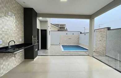 Imagem: A casa em condomínio possui 3 Dormitórios, 3 Banheiros, 2