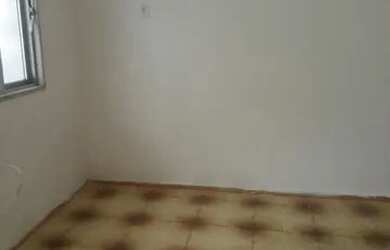 Imagem: A casa possui 2 Dormitórios, 1 Banheiro, 70m² de Área e