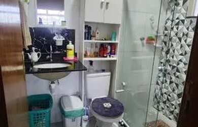 Imagem: A casa em condomínio possui 2 Dormitórios, 2 Banheiros, 4