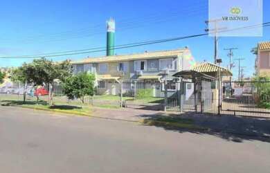 Imagem: A casa possui 2 Dormitórios, 2 Banheiros, 1 Vaga na garagem