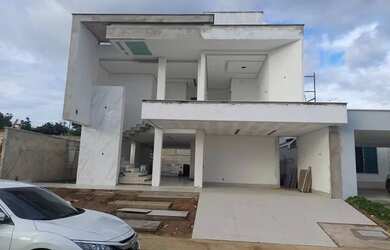 Imagem: A casa em condomínio possui 4 Dormitórios, 5 Banheiros, 4