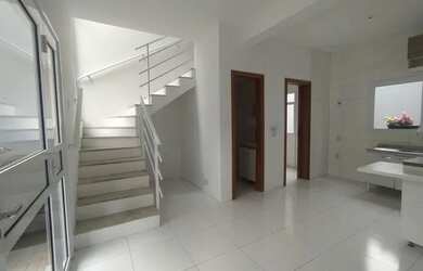 Imagem: A casa em condomínio possui 2 Dormitórios, 2 Banheiros, 1