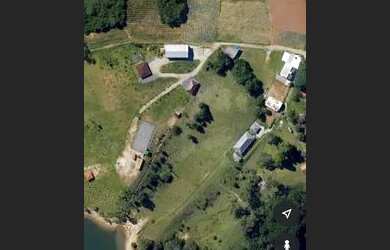 Imagem: O terreno possui 12.000m² de Área e está localizado em Thomaz