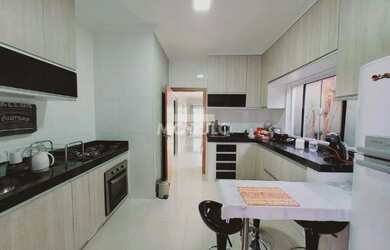 Imagem 8: Casa Residencial para locação Bairro Laranjeiras