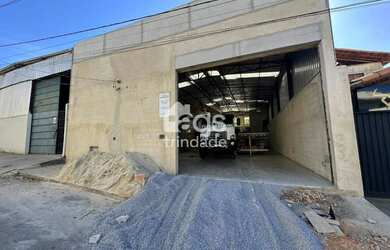 Imagem: O depósito possui 1000m² de Área e está localizado em Vale