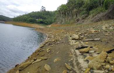 Imagem 2: Aluga se casa na represa paraibuna
