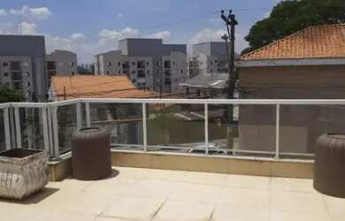 Imagem: A casa possui 3 Dormitórios, 3 Banheiros, 2 Vagas na garagem