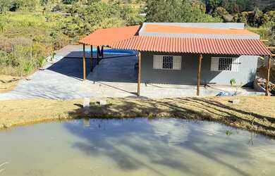 Imagem: A chácara possui 10000-0m² de Área e está localizado em