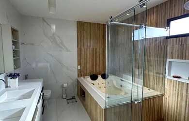 Imagem 15: Mansão no Condomínio Laguna 5 Suítes, Energia Solar e Porteira Fechada