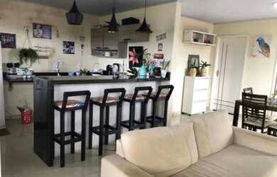 Imagem: A casa possui 5 Dormitórios e 3 Banheiros e está localizado