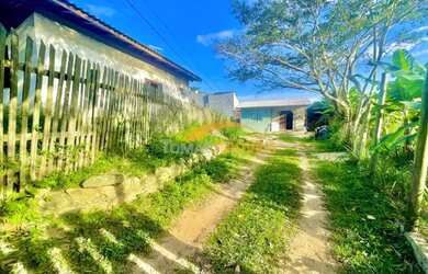 Imagem 2: Casa à venda em Imbituba, no bairro Vila Nova