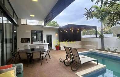 Imagem: A casa em condomínio possui 3 Dormitórios, 5 Banheiros, 5