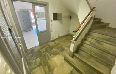 Imagem: A casa possui 5 Dormitórios, 4 Banheiros, 3 Vagas na garagem