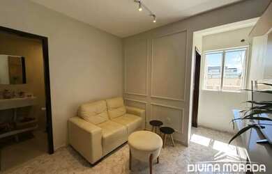 Imagem: O apartamento possui 1 Dormitório, 1 Banheiro, 1 Vaga na garagem