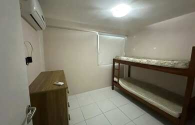 Imagem: O apartamento possui 2 Dormitórios, 1 Banheiro, 2 Vagas na