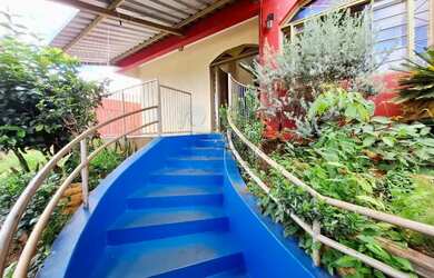 Imagem: O depósito possui 5 Vagas na garagem, 823m² de Área e Imóvel