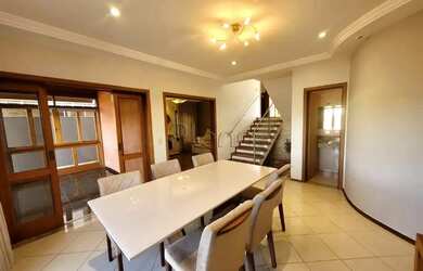 Imagem 3: Casa à Venda no Condomínio Terras do Caribe em Valinhos, no bairro Santa...