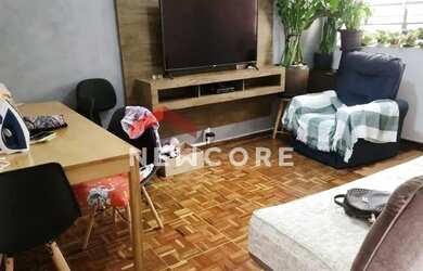 Imagem: O apartamento à venda possui 2 Dormitórios, 1 Banheiro, 1