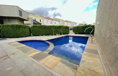 Imagem: A casa em condomínio possui 2 Dormitórios, 2 Banheiros, 2