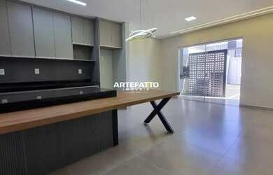 Imagem: O apartamento possui 2 Dormitórios, 2 Banheiros, 2 Vagas na