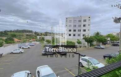 Imagem: O apartamento possui 3 Dormitórios, 1 Banheiro, 1 Vaga na garagem